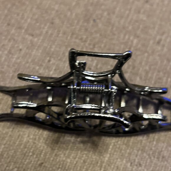 Spider Web Hair Clip Claw 4”long X 2” High  Dark Silver Color Goth Emo Punk New - Picture 4 of 6